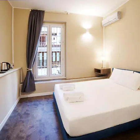 Dolcevite - Piazza Di Spagna בית הארחה 4*